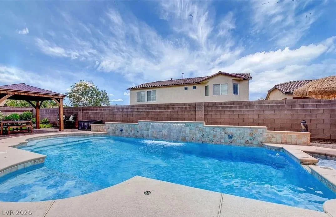 9405 Artesian Oak Court photo 3