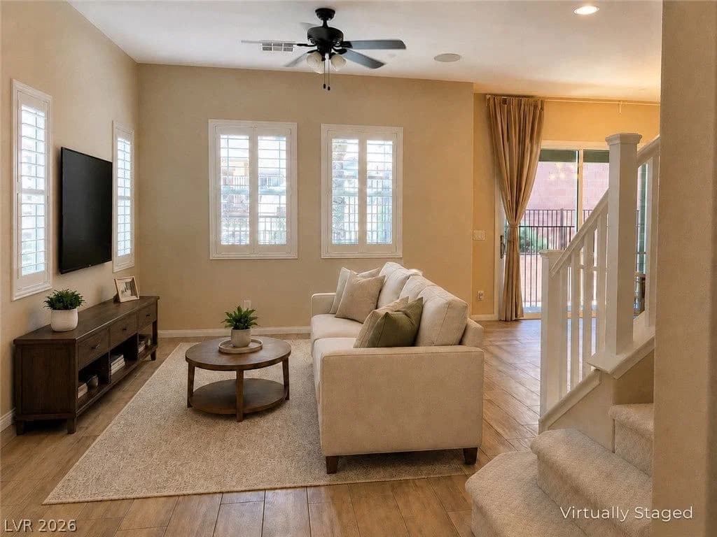 5627 Granollers Drive photo 2