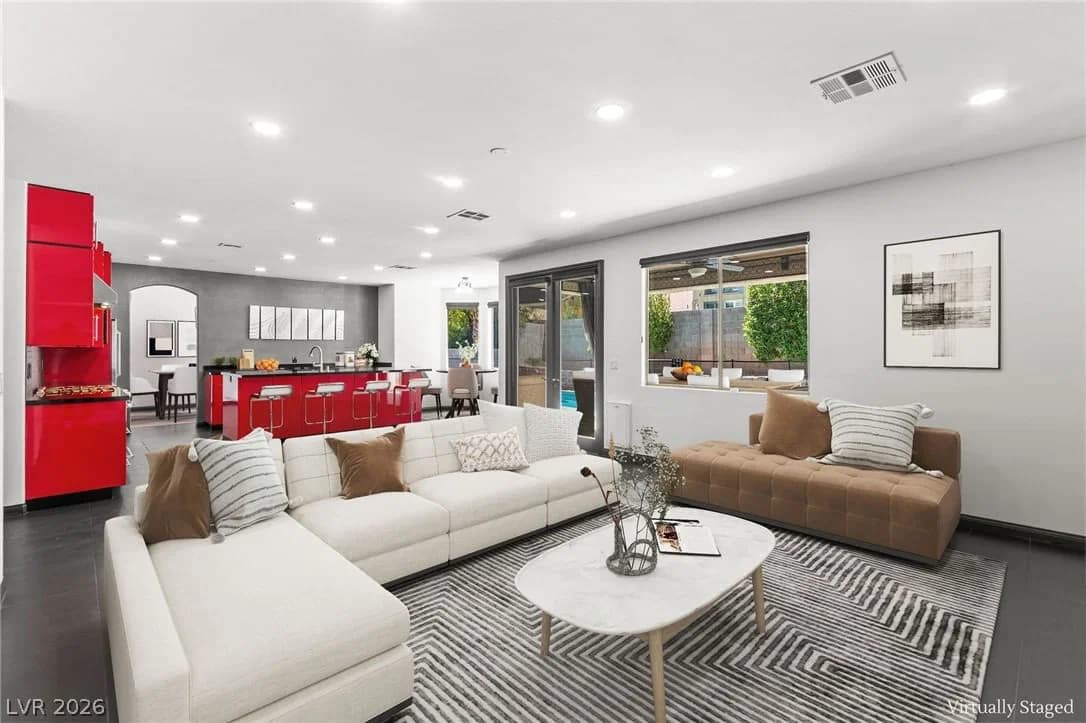 10425 Carmel Mountain Avenue photo 4