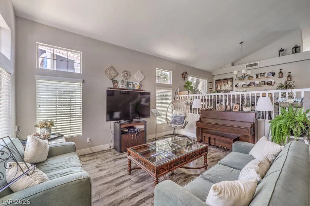 2848 Via Terra Street photo 5