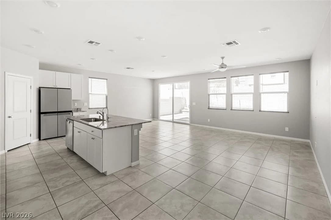 10163 Kings Amethyst Street photo 3
