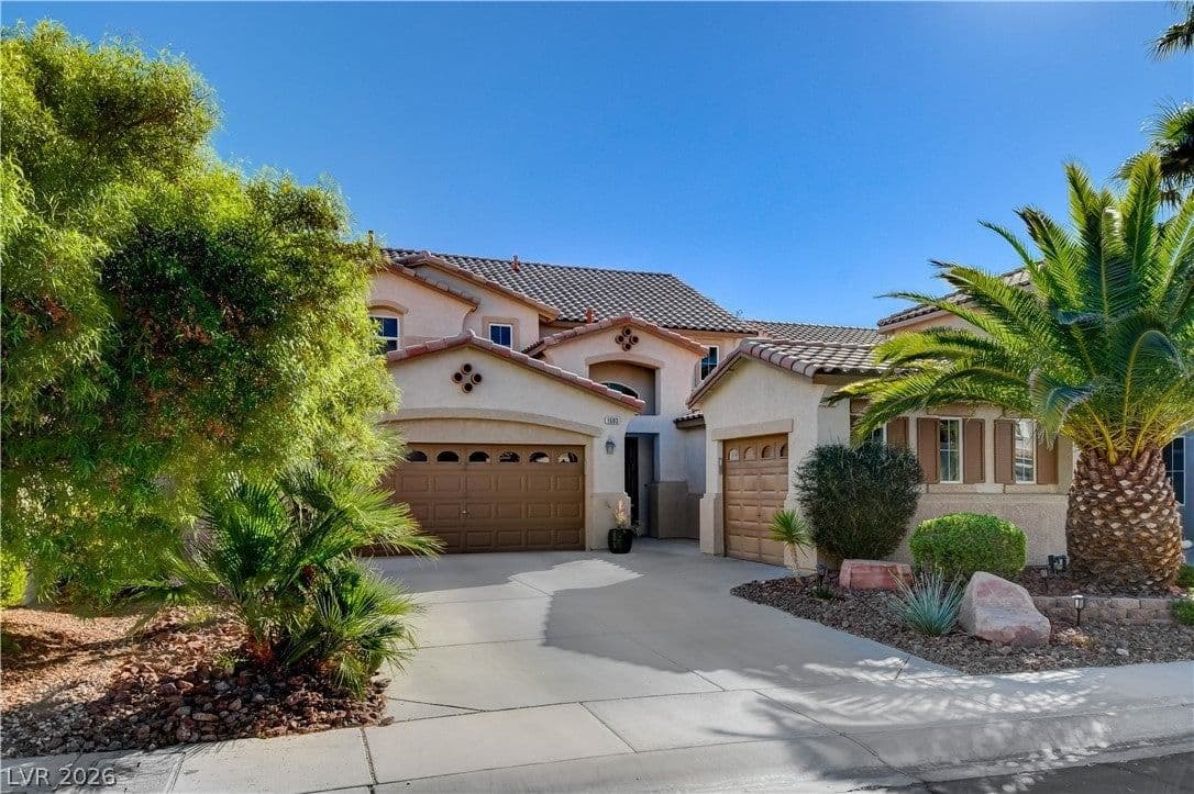 1693 Ravanusa Drive photo 2