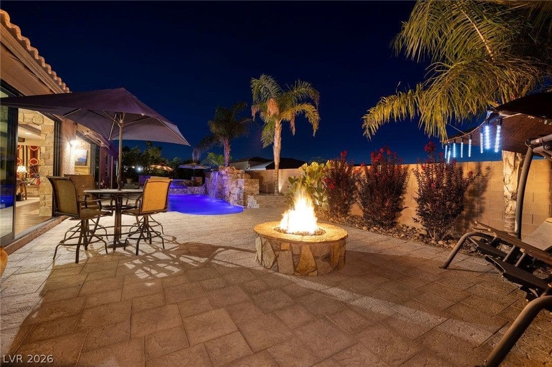 7347 Peace Rose Street photo 4