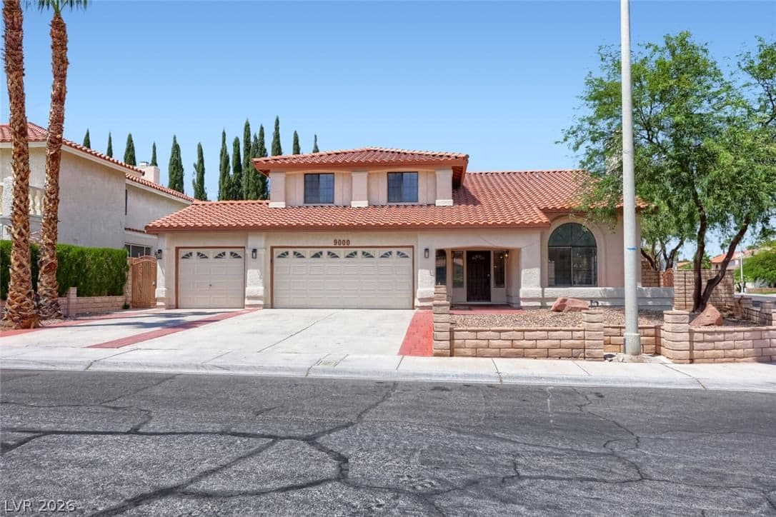 9000 Feather River Court photo 5