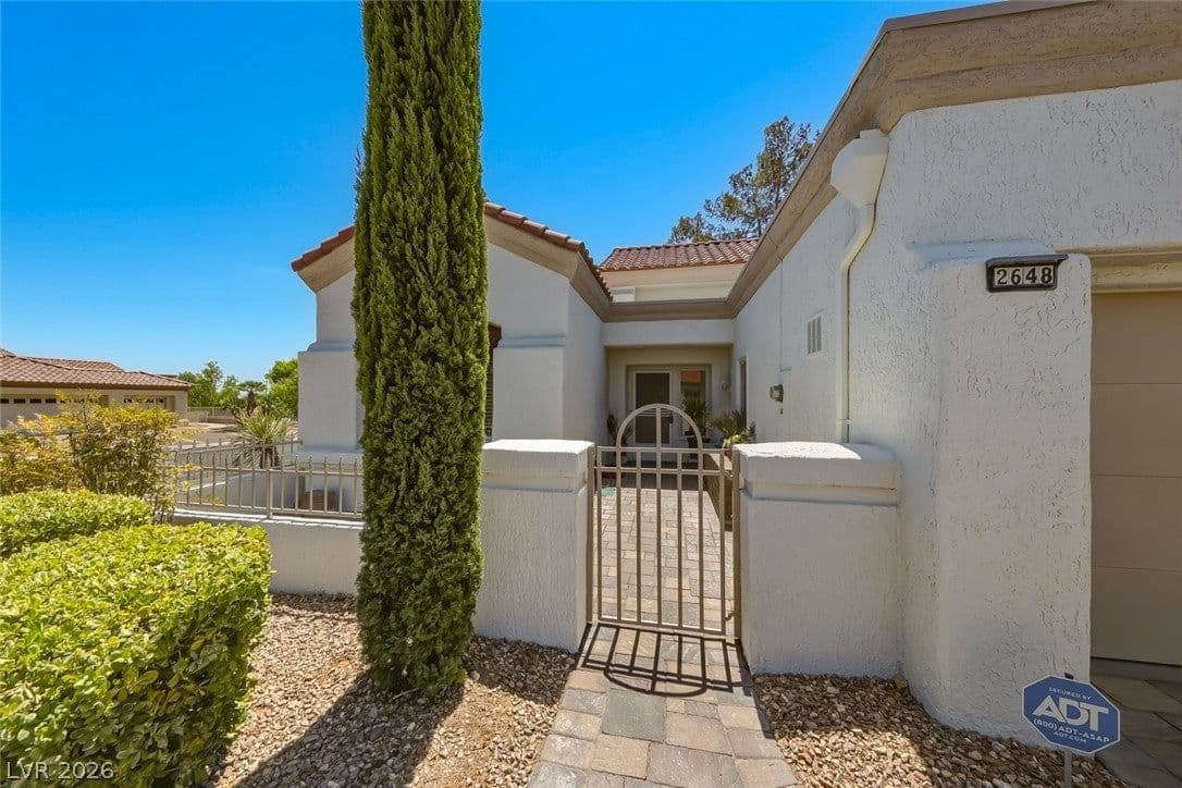 2648 Highvale Drive photo 4