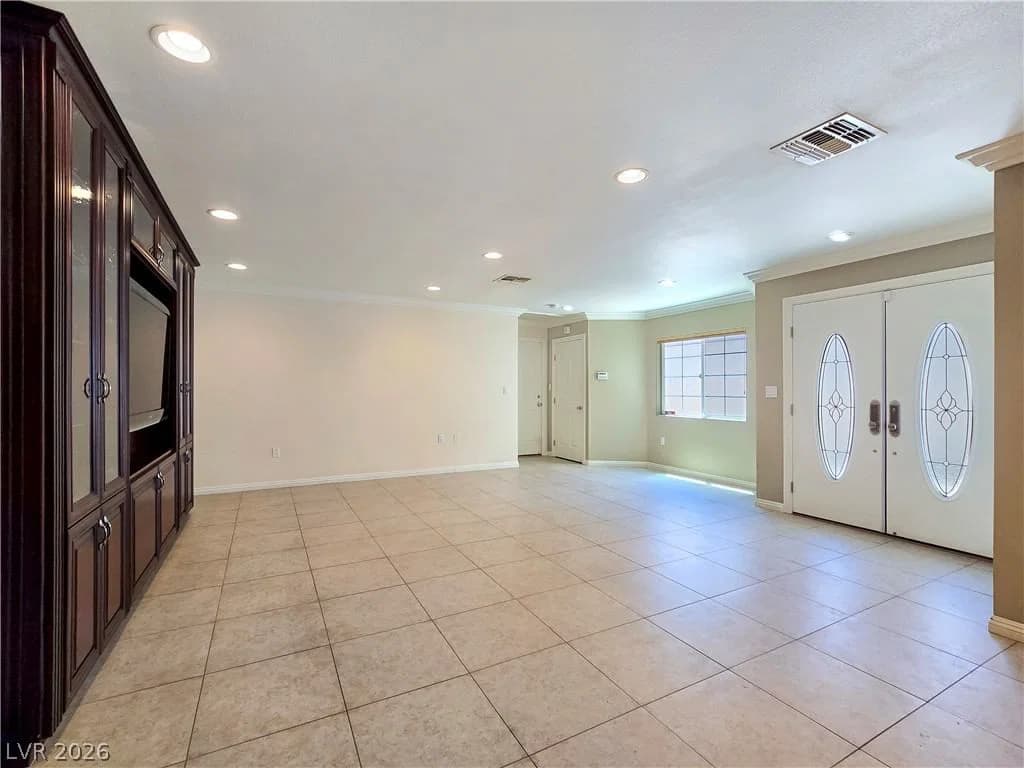 3181 Bel Air Drive photo 5