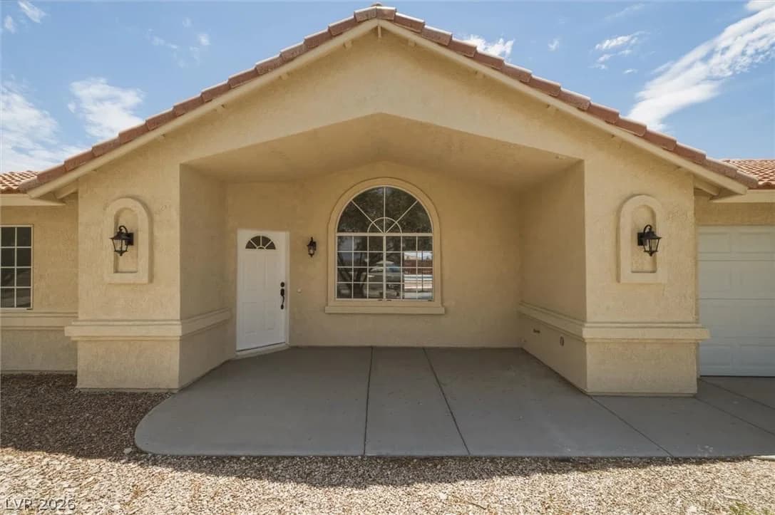 841 Falcon Street photo 4