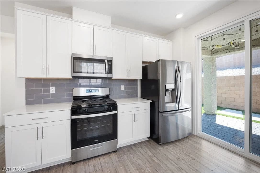 3447 Covilha Lane photo 4