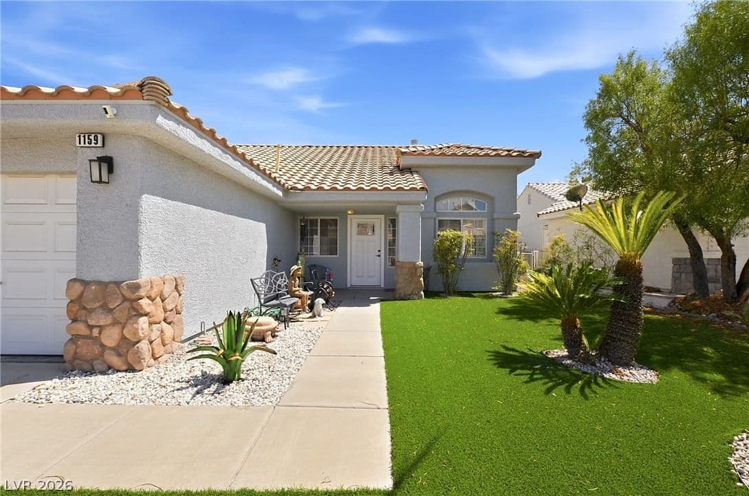 1159 Founders Court photo 4