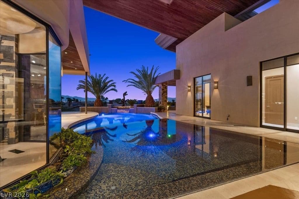 1382 Ruby Sky Court photo 2