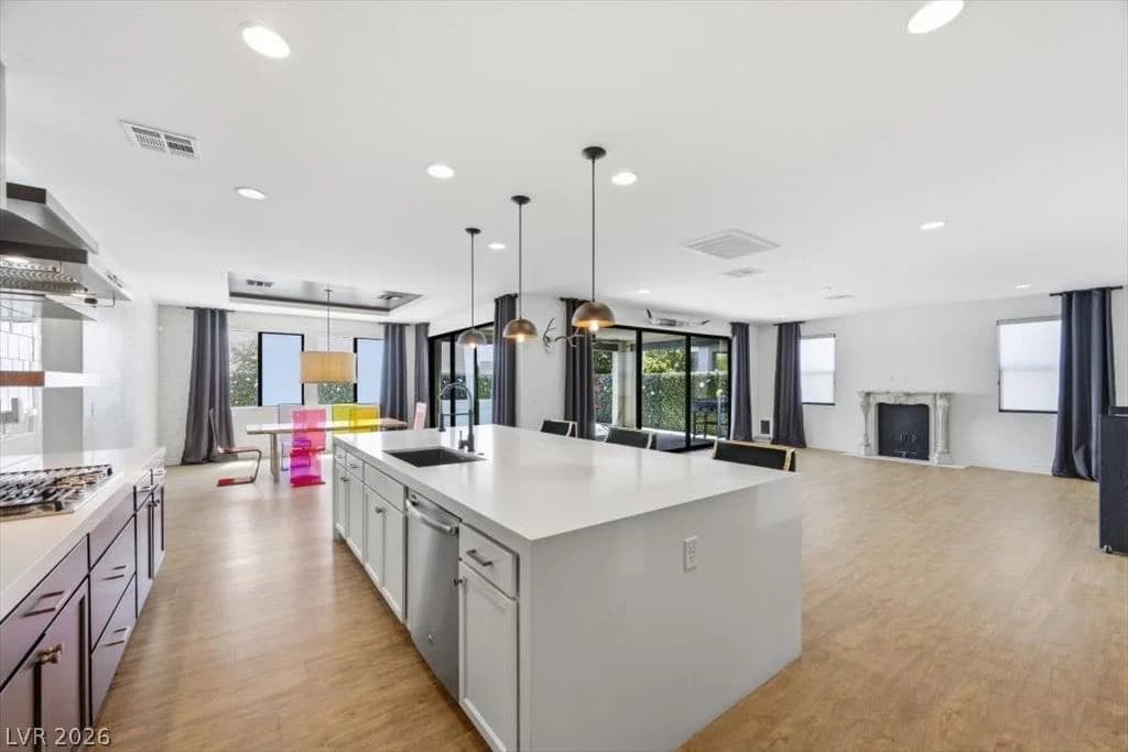 9239 Beltana Court photo 4