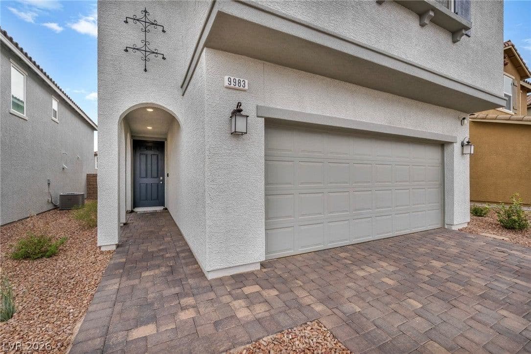 9983 Cluny Avenue photo 3