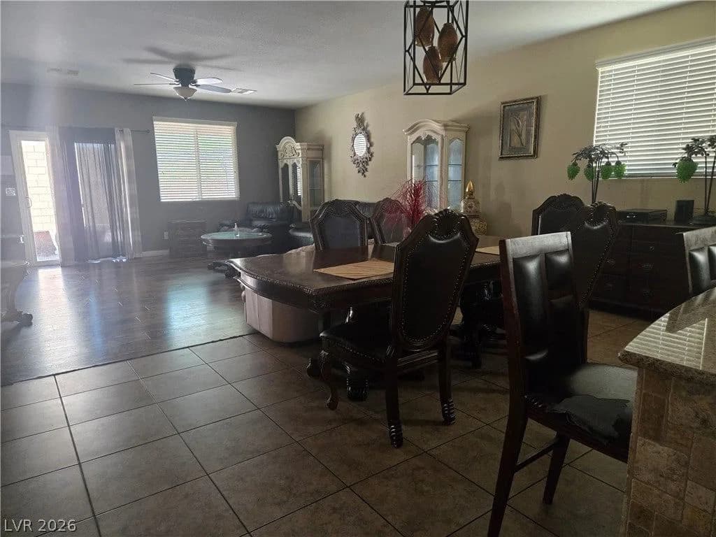 2804 Graceful Grove Avenue photo 4