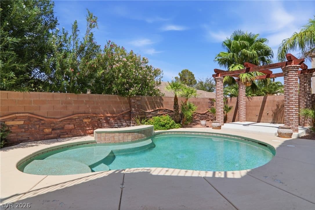2218 Alanhurst Drive
