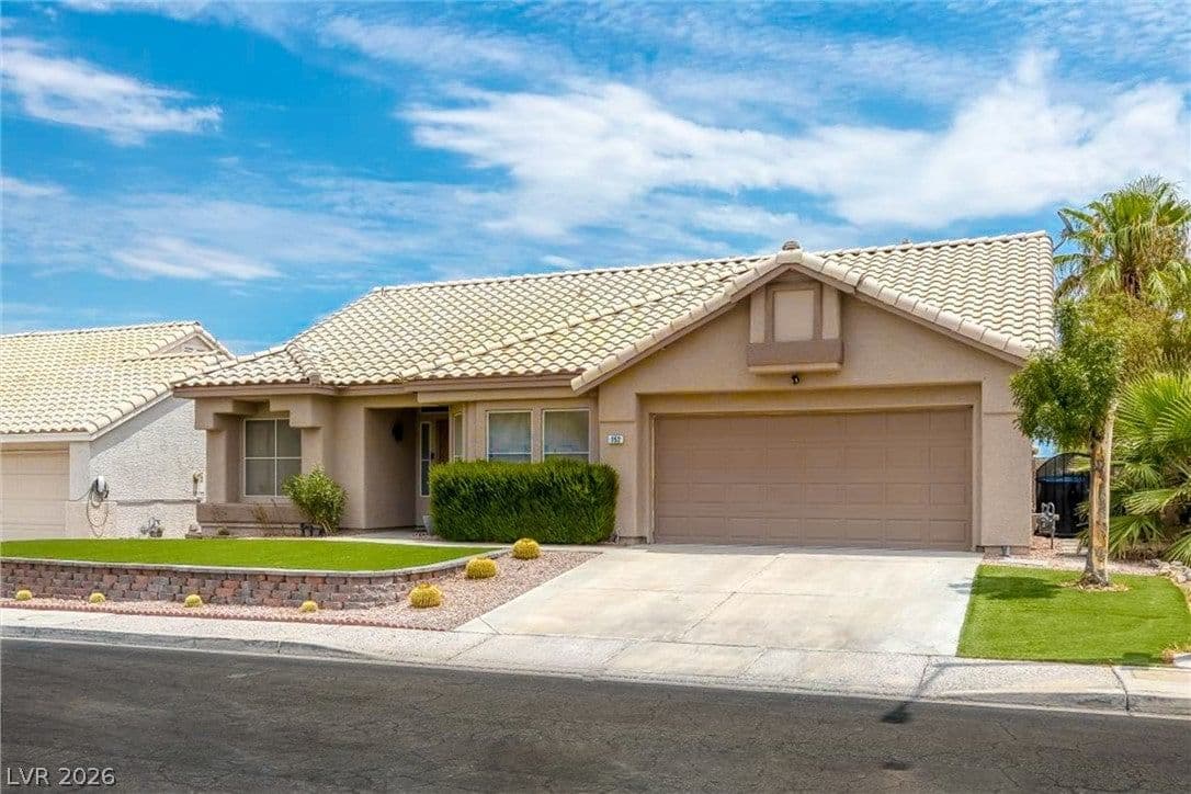 152 Cantamar Street photo 4
