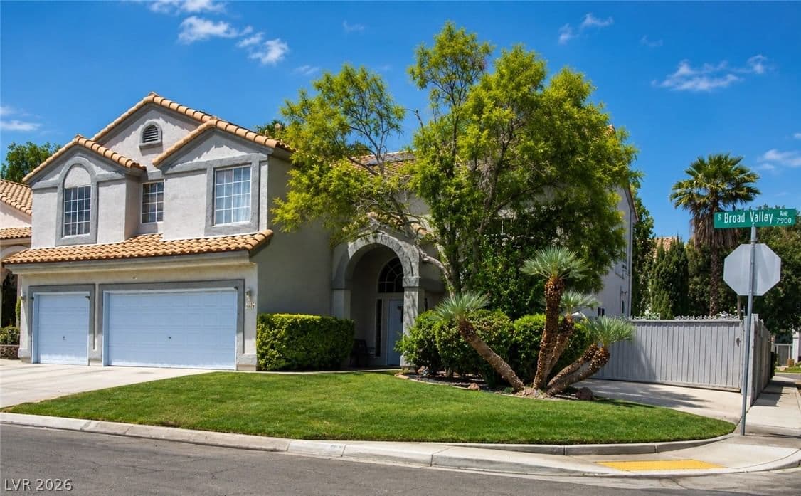 7789 Brook Valley Drive photo 2