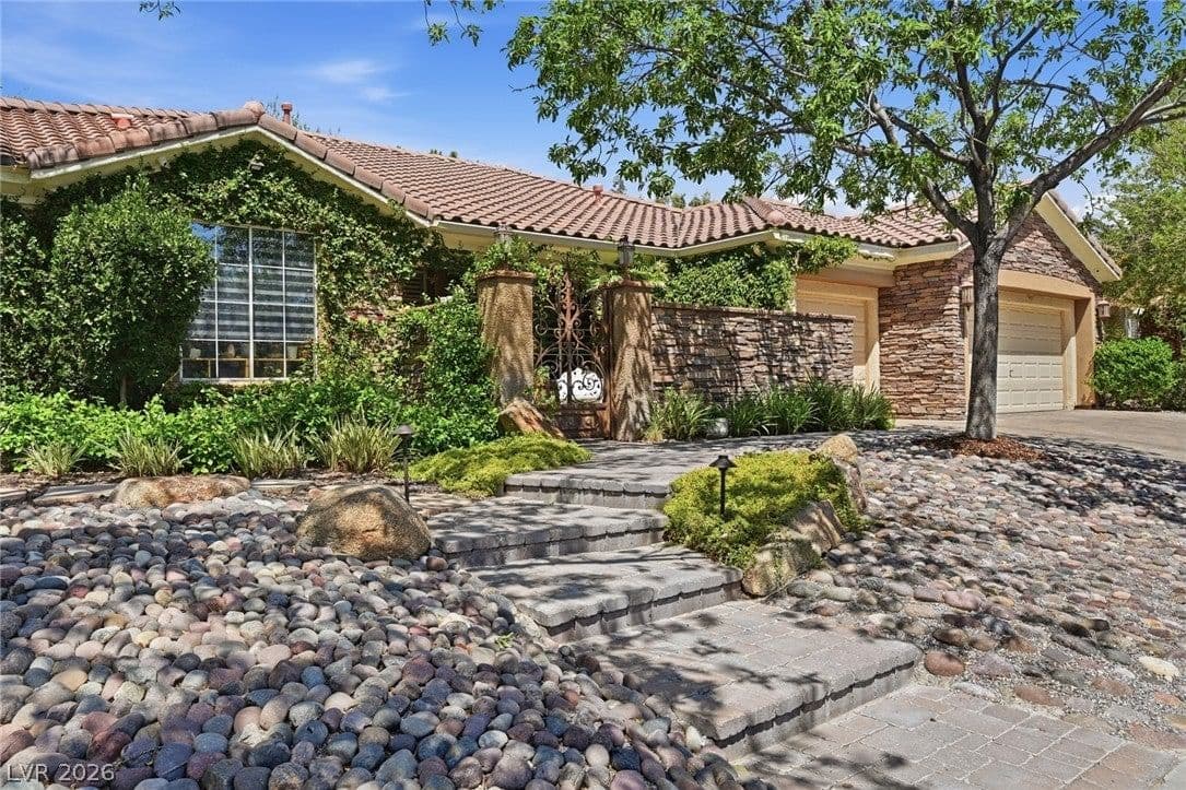 2753 Vikings Cove Lane