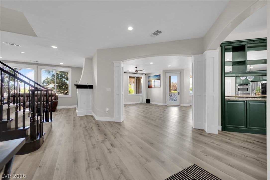 7566 Mezzanine View Avenue photo 4