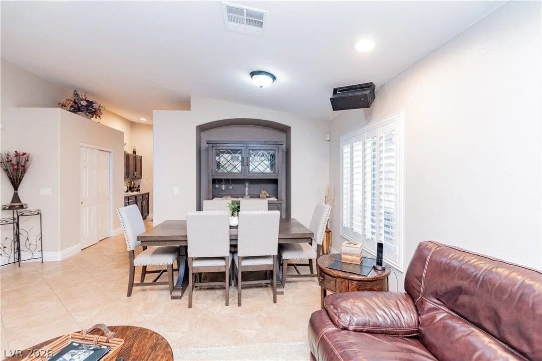 8391 Hollywood Hills Avenue photo 4