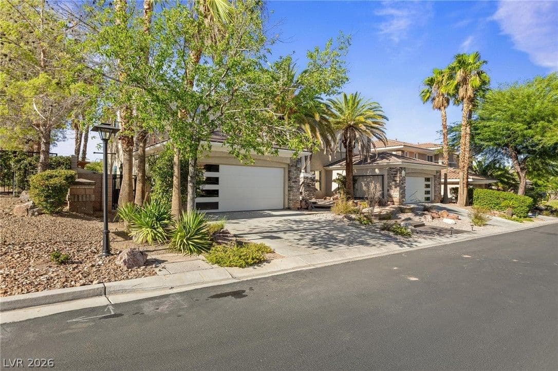 8088 Dark Hollow Place photo 4