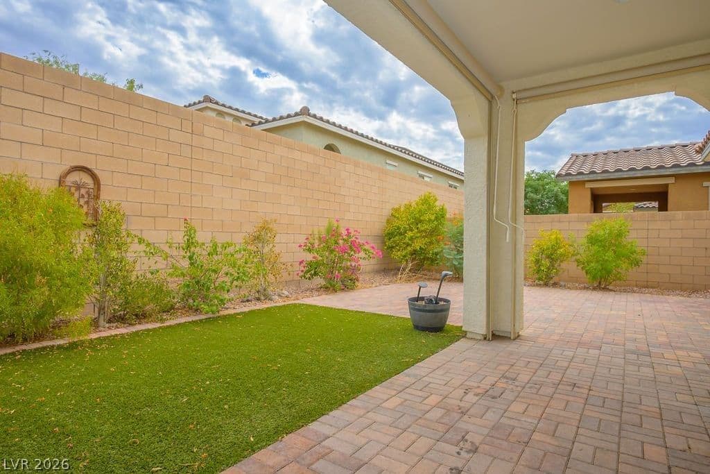 652 Cadence View Way photo 4