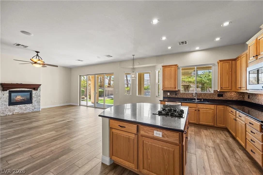 7744 Villa Andrade Avenue photo 3