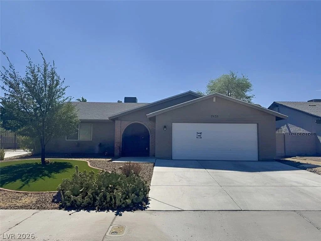 2431 La Casa Drive photo 2