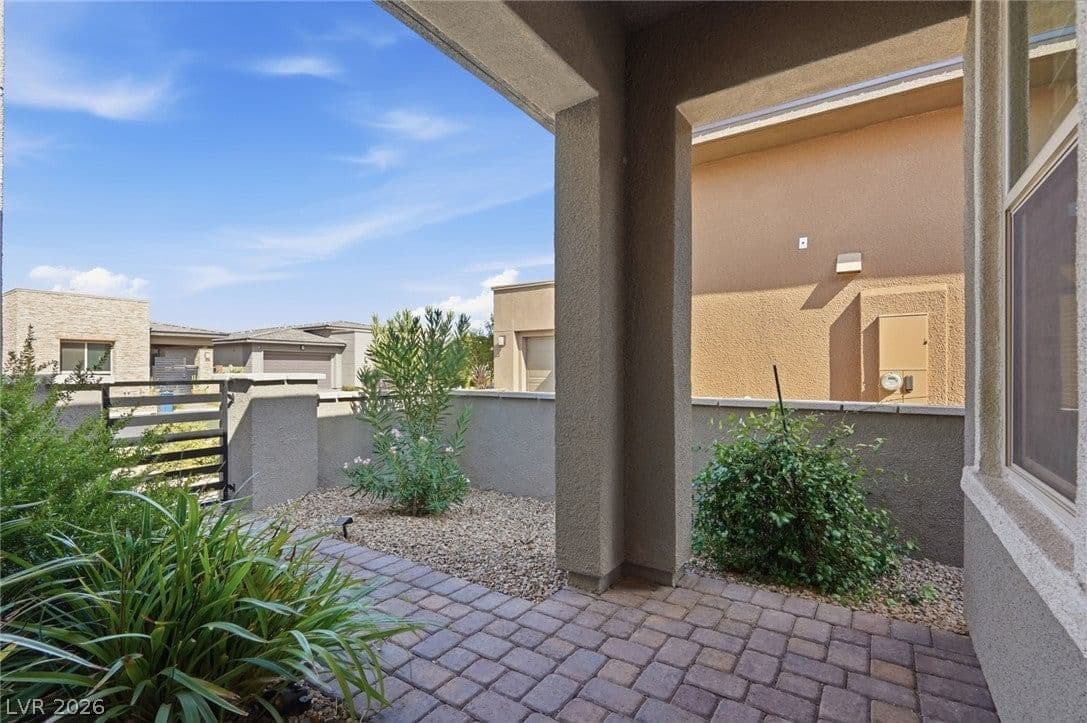 6783 Regency Valley Street photo 4