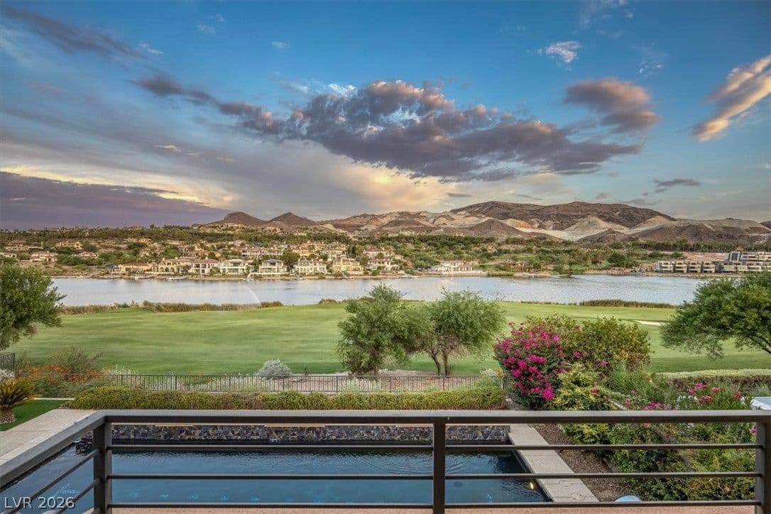 72 Bella Lago Avenue photo 4