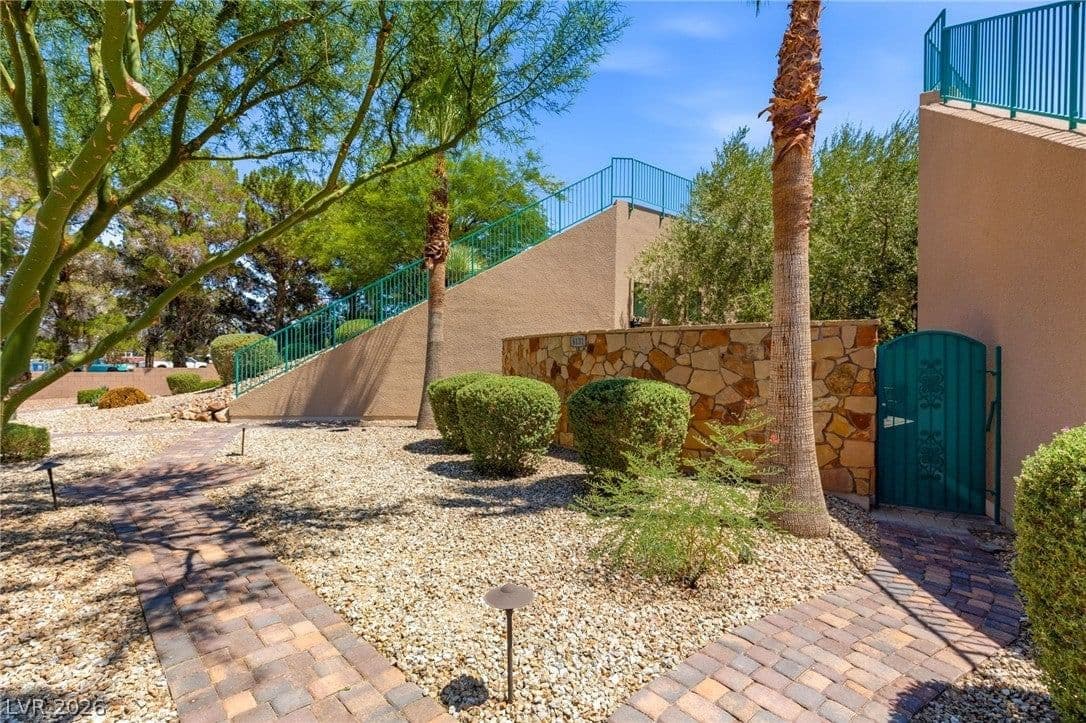 6131 Grand Teton Drive photo 3