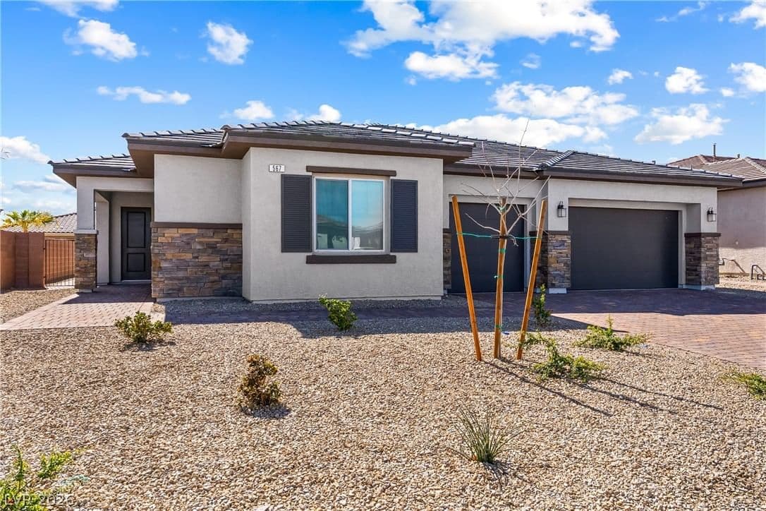 567 Jerry Bird Court photo 3