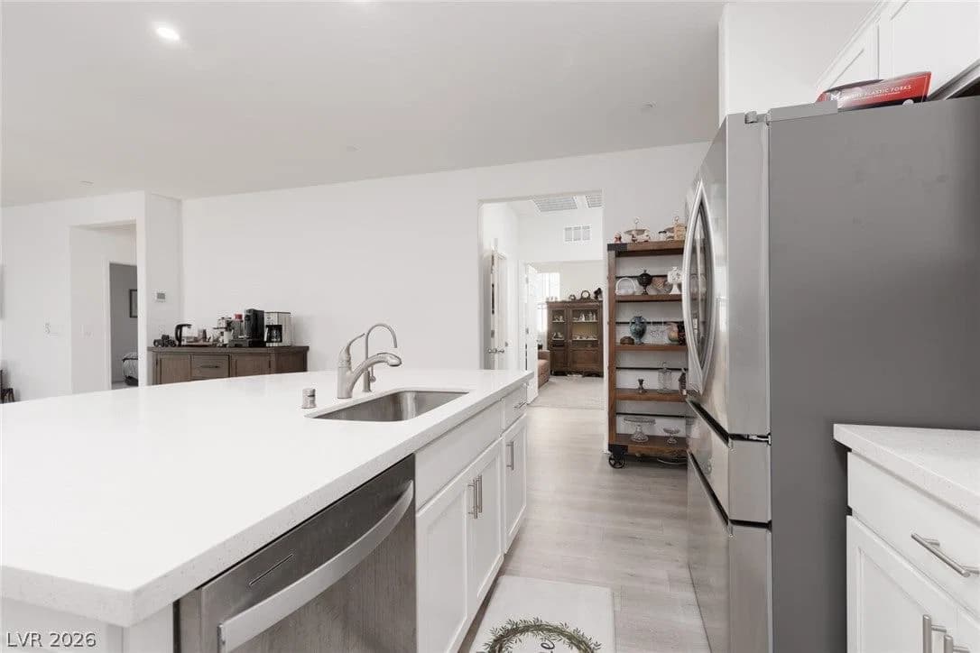 10925 Cilantro Avenue photo 4
