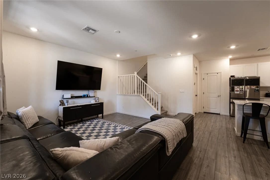 3476 Covilha Lane photo 3