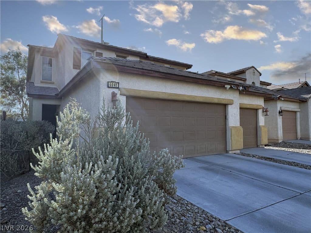 6041 Glenborough Street photo 2