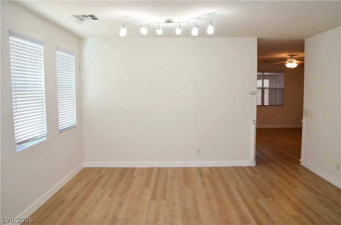 447 Groft Way photo 5
