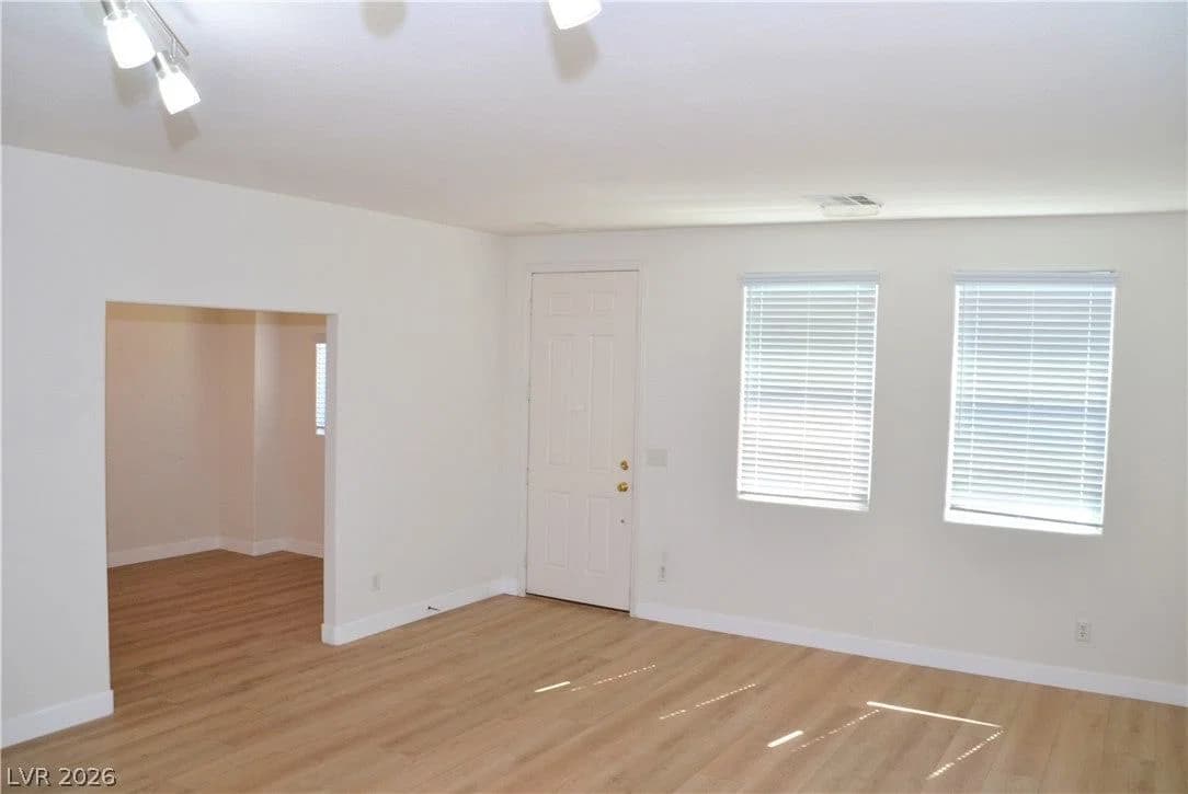 447 Groft Way photo 2