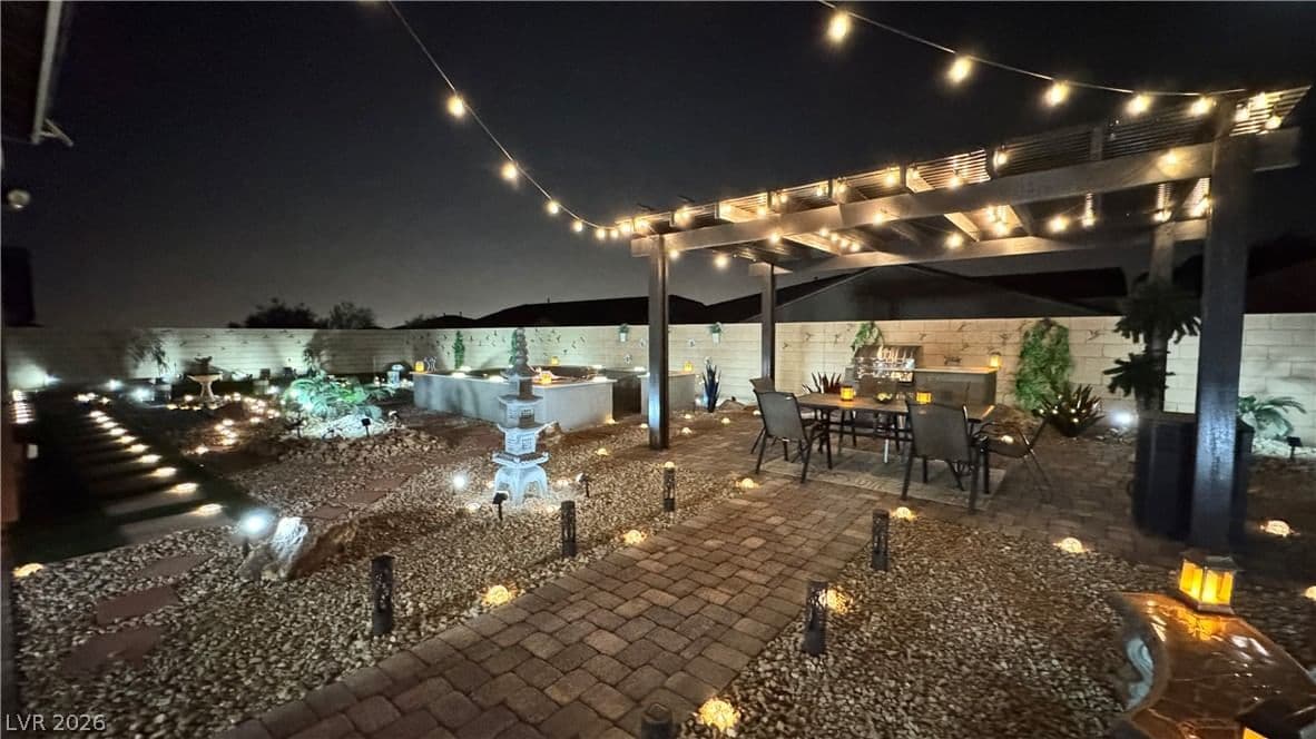 9981 Savannah Marie Avenue photo 2