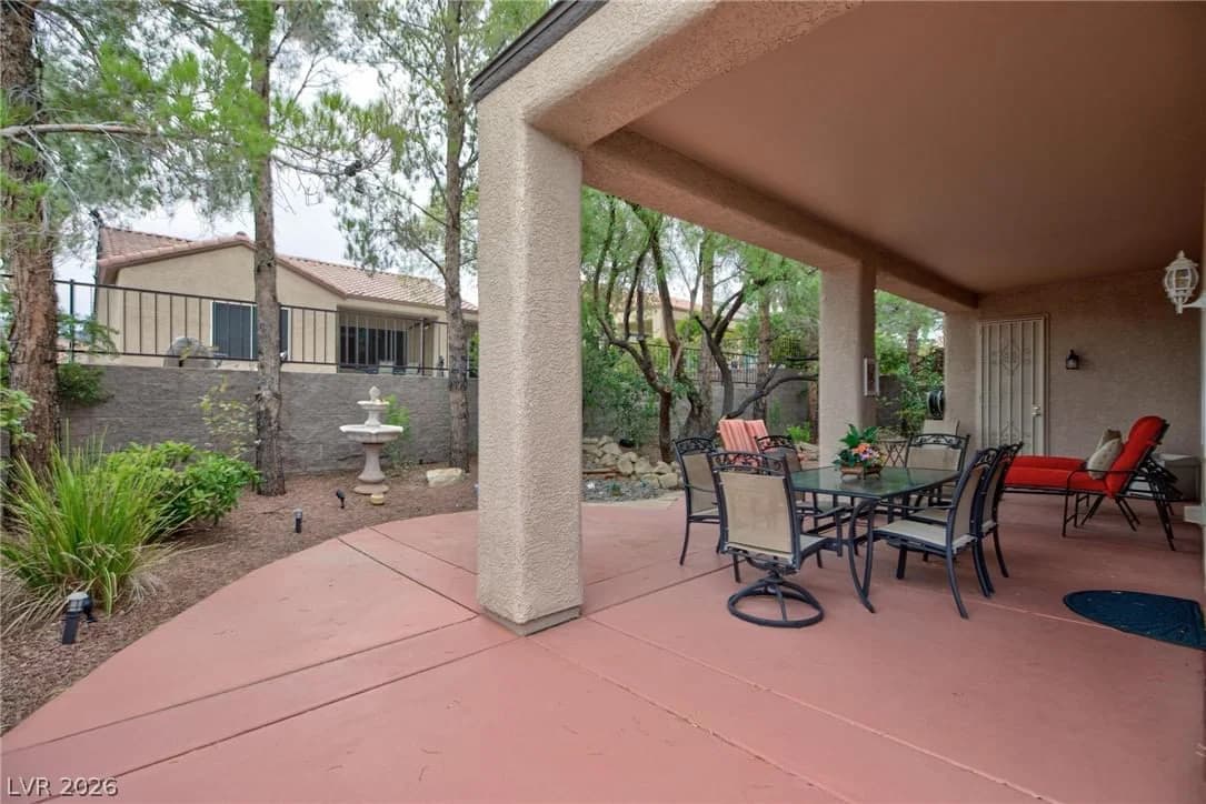 2120 Twin Falls Drive photo 4