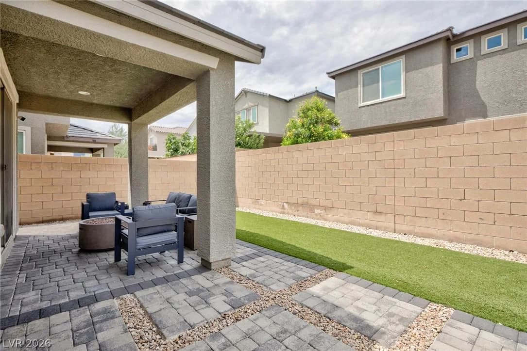 4545 Kali Lyn Street photo 5