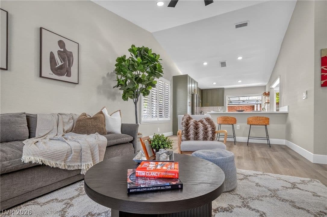 2908 Bernardo Lane photo 4