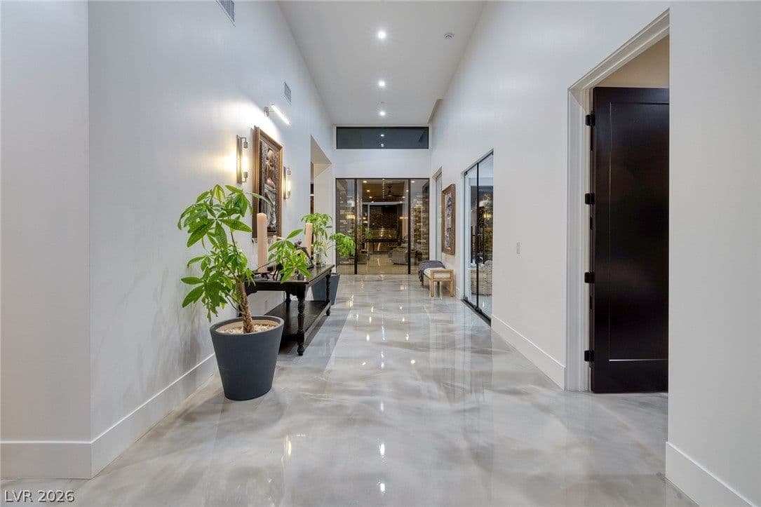 13 Rainbow Point Place photo 5