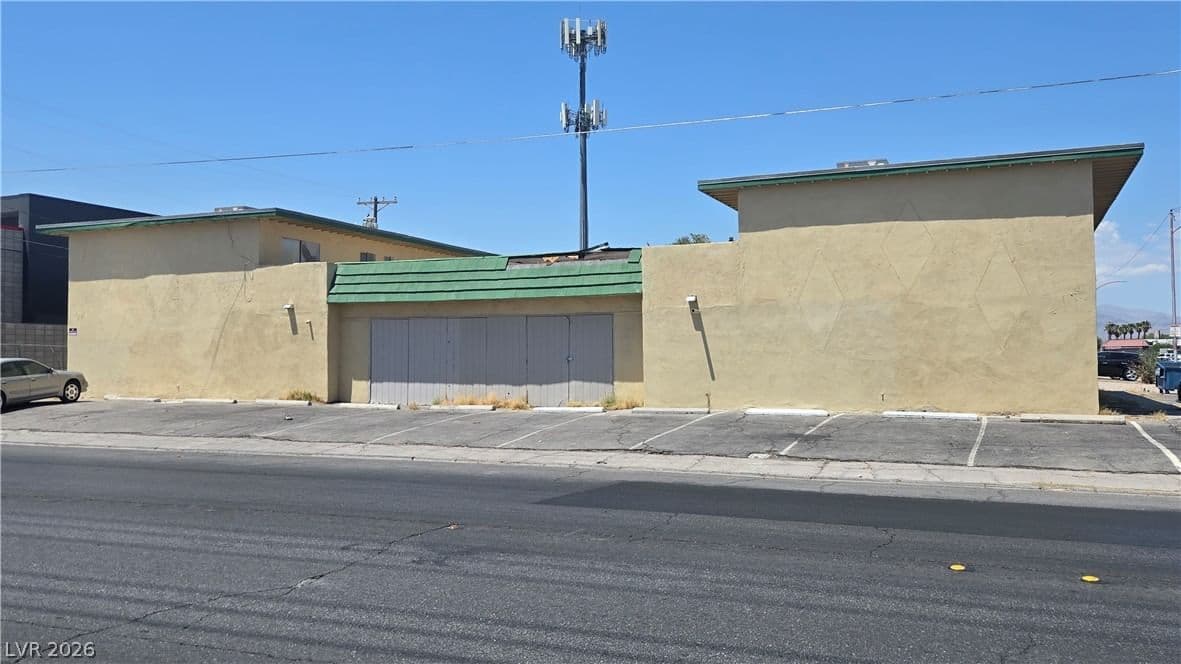 2405 McCarran Street