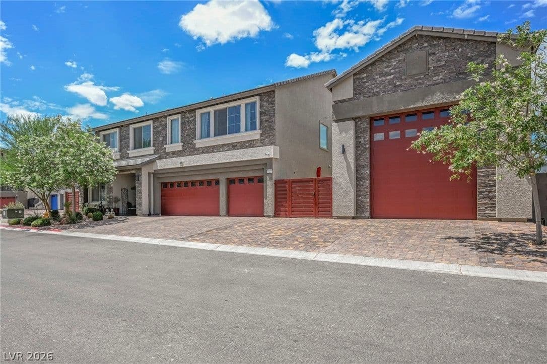 8557 Pioneer Way photo 4