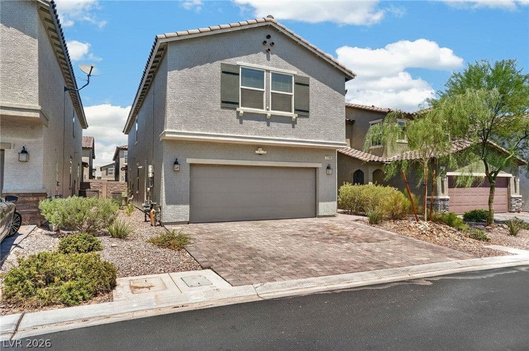 7700 Mojave Wind Avenue photo 2