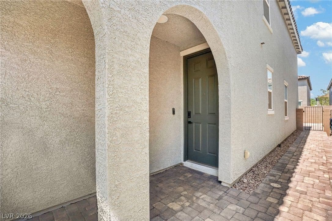 7700 Mojave Wind Avenue photo 4