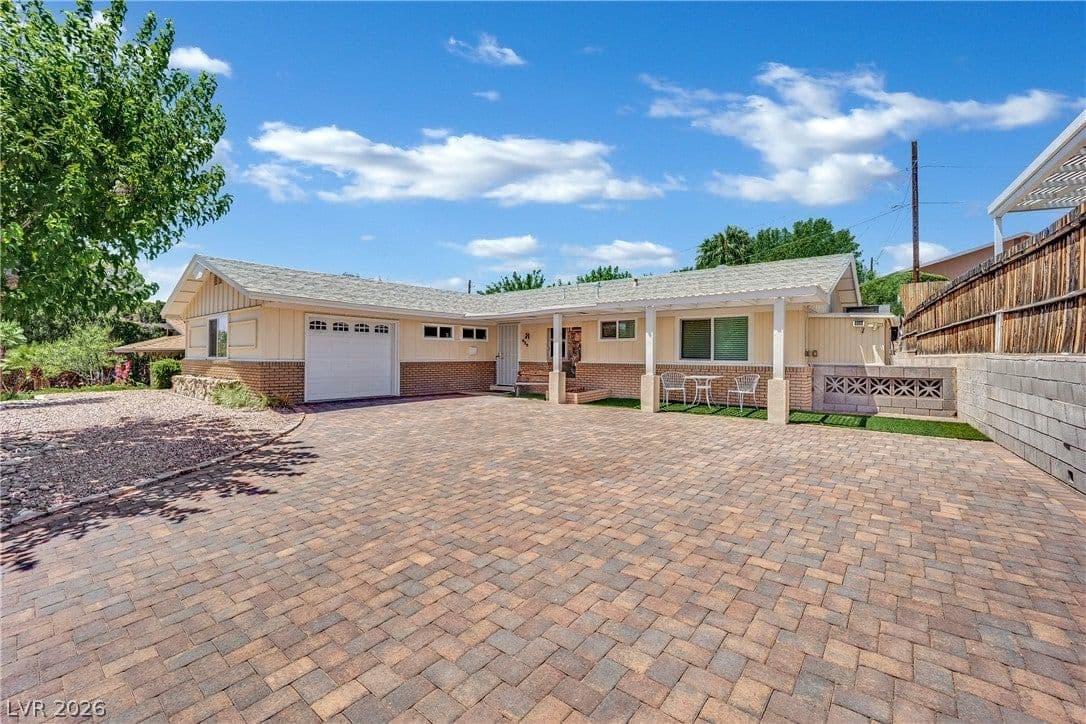 620 Don Vincente Drive photo 2