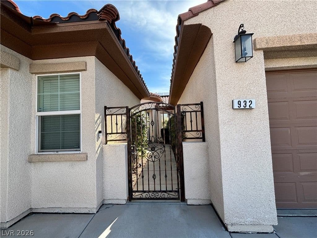 932 Viscanio Place photo 2