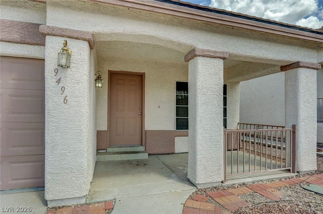 9496 Heatwave Street photo 3