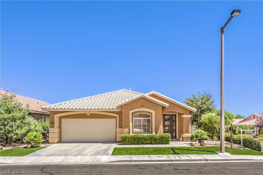 800 Royal Elm Lane