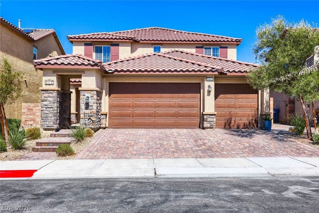 864 Aurelie Ridge Street photo 2